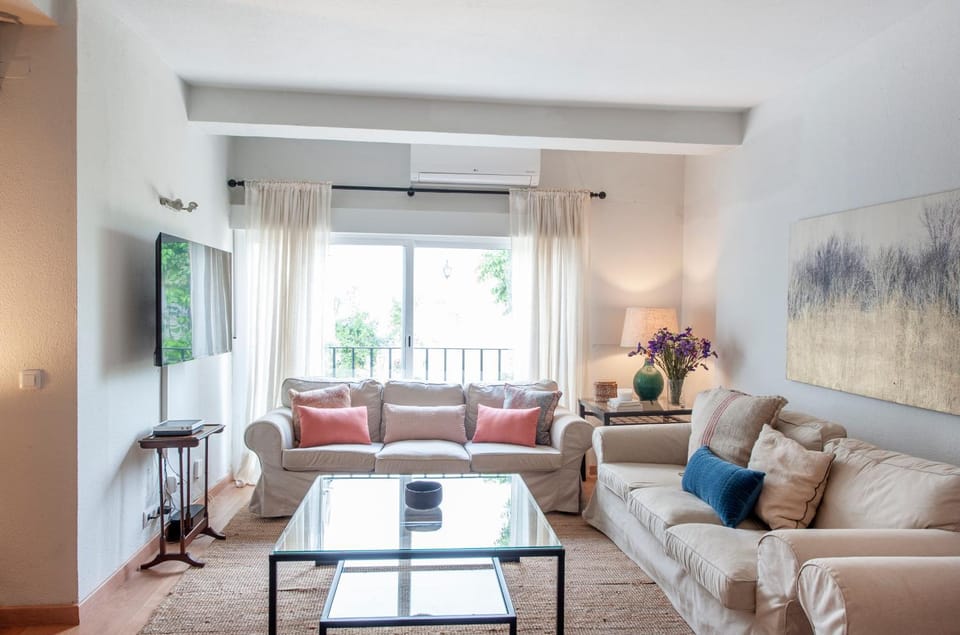 One&Lux Aire - Spacious and Bright Apartment in the Heart of Seville Apartment in Seville