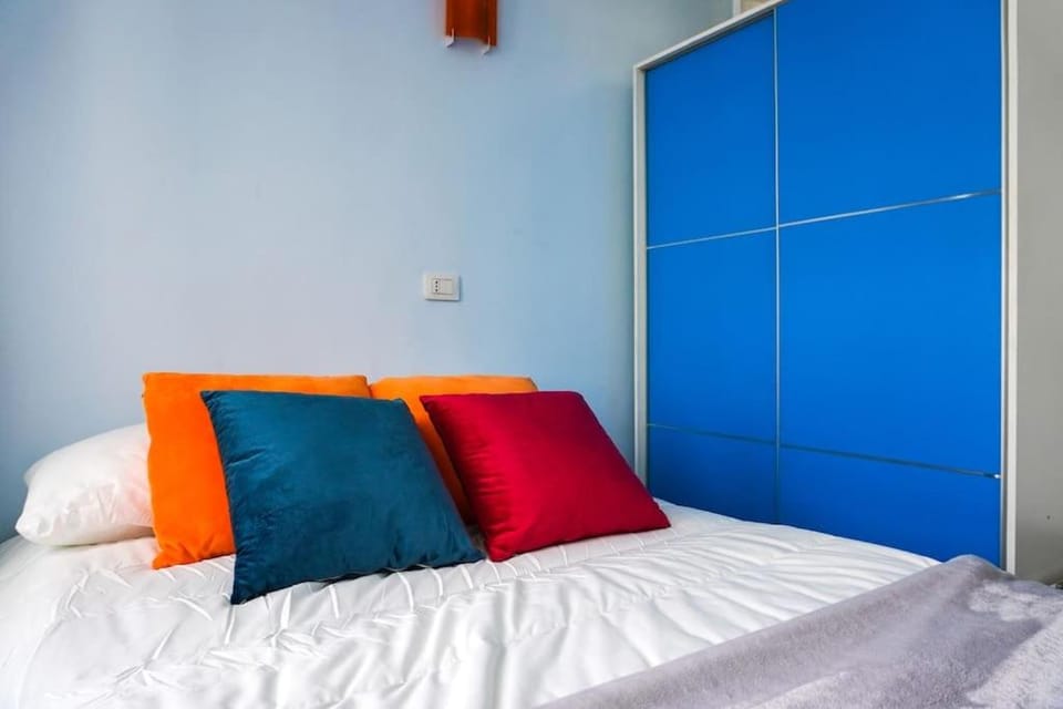 Bed, Photo of the whole room, Bedroom, wardrobe