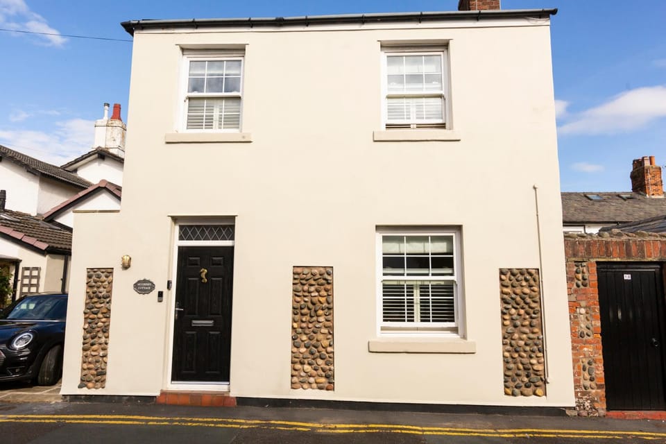 Property building, Street view