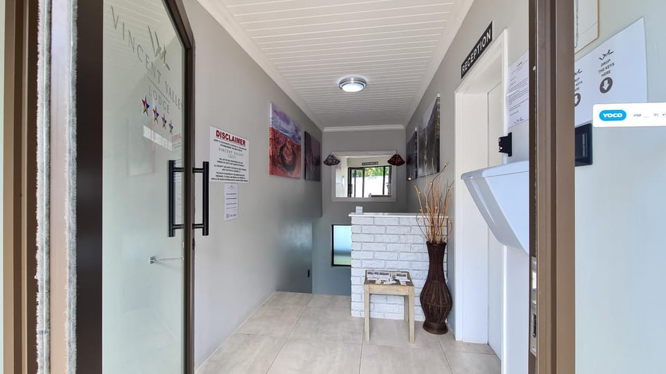 Facade/entrance, Lobby or reception