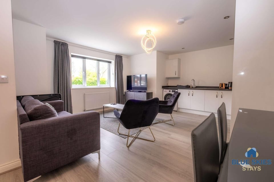 Rosebank Court by Blue Skies Stays Apartment in England