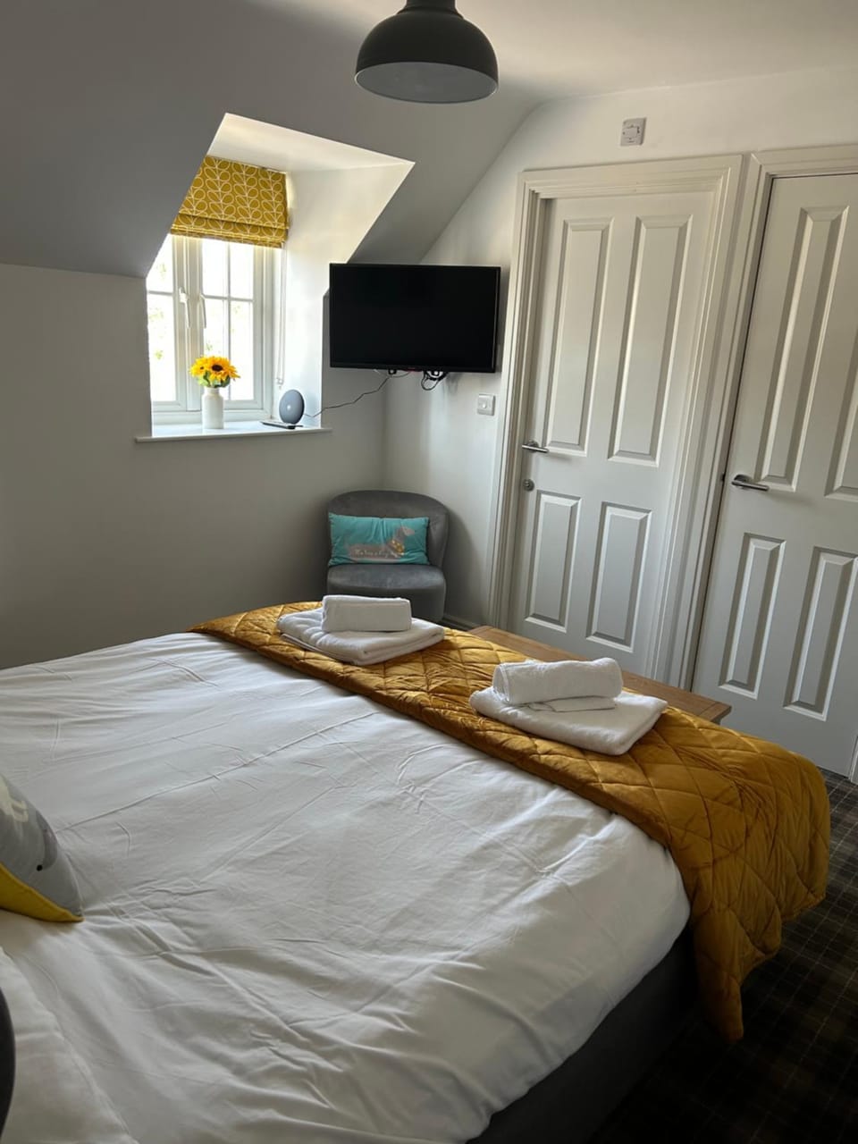 Hotdog House Filey Detached Pet Friendly Eco-House House in Primrose Valley