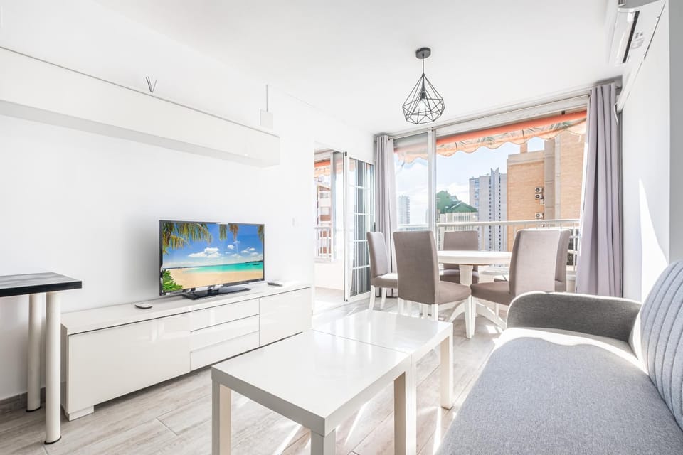 TV and multimedia, Living room, Dining area, air conditioner