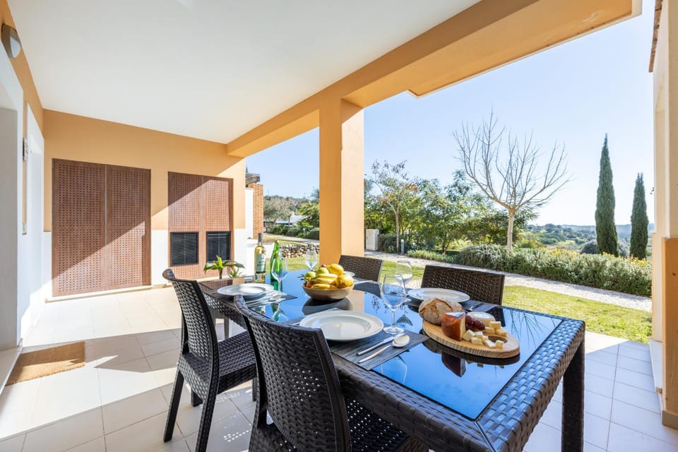 Casa da Colina at Vale da Ribeira Apartment in Mexilhoeira Grande