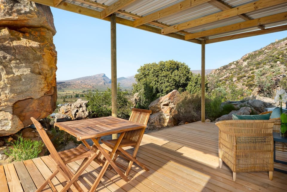Patio, Day, Natural landscape, Balcony/Terrace, Dining area, Mountain view