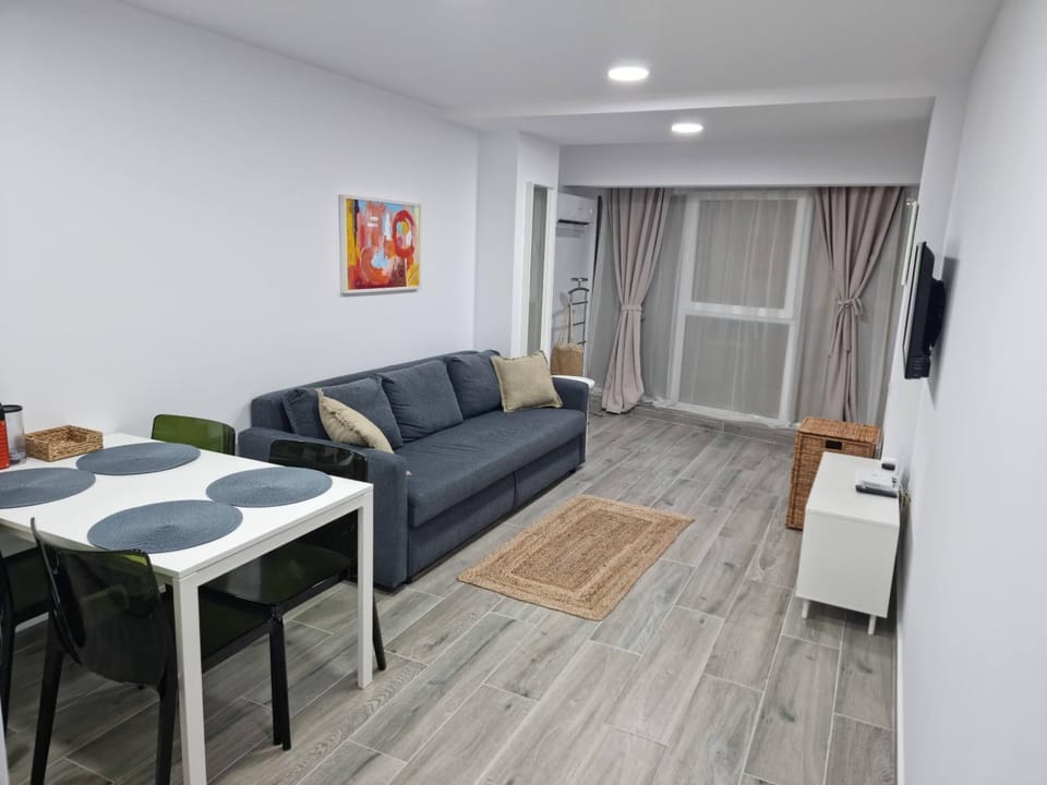 TV and multimedia, Seating area
