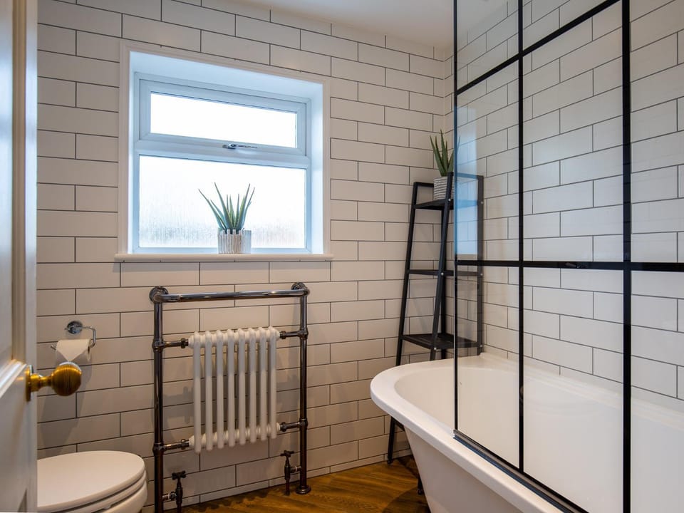 Bathroom, Bath