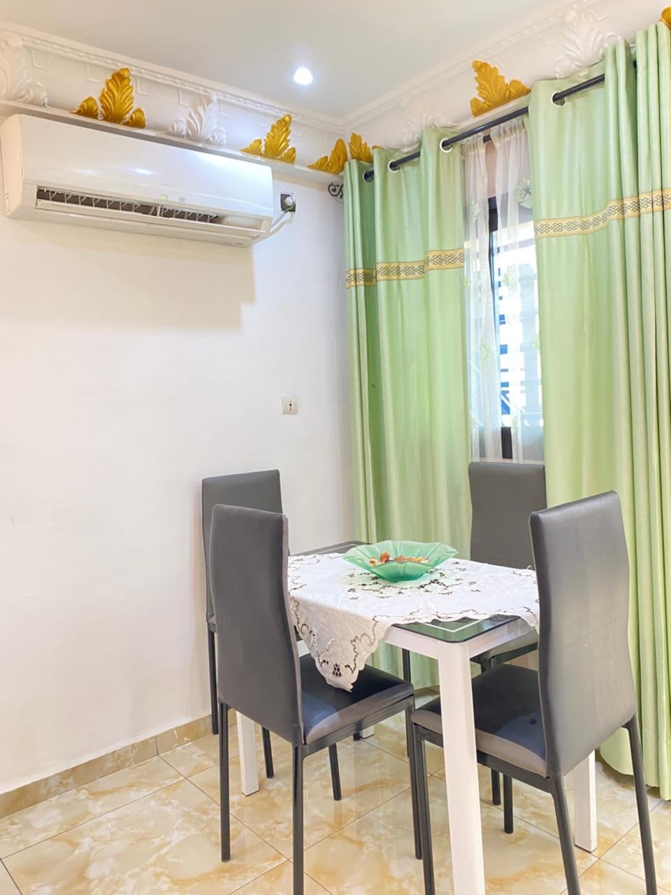 N-E Meublé 1 Apartment in Douala