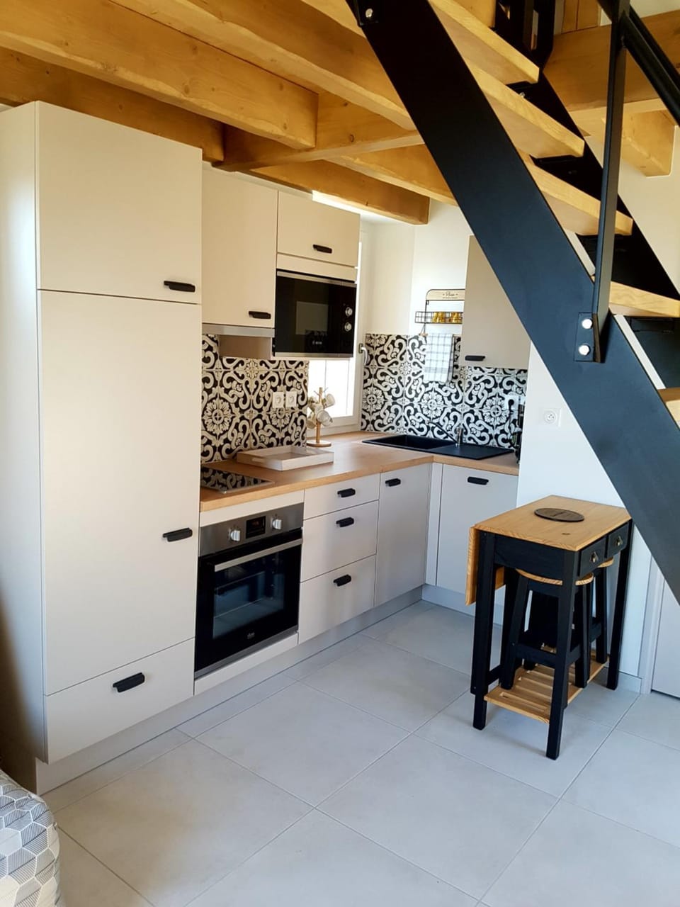 Coquette maison à la campagne avec Jacuzzi SPA nage et Piscine House in Auvergne-Rhône-Alpes