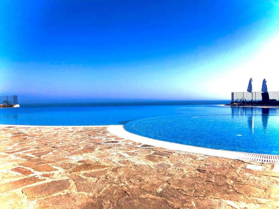 Sea view, Swimming pool