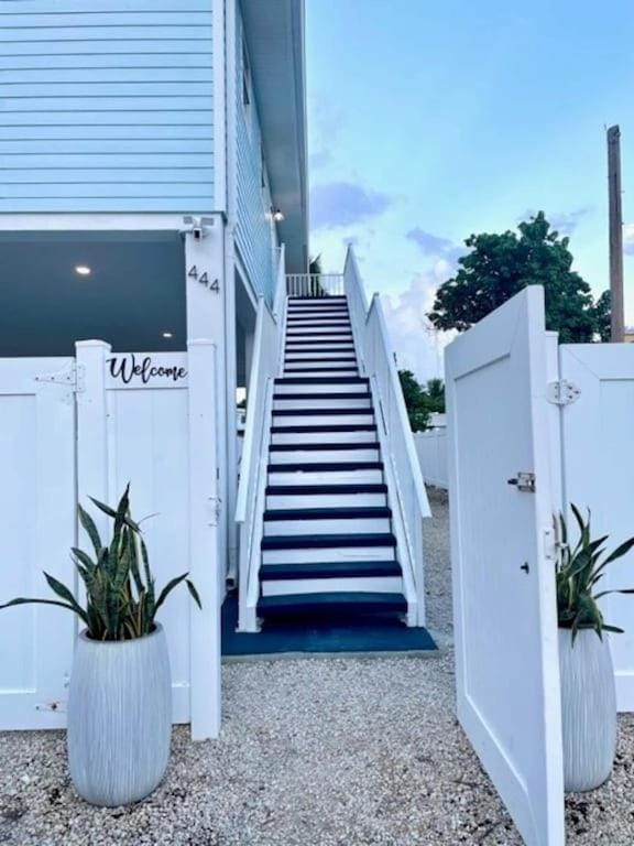 Casa Blue Flamingo - In the Florida Keys - minutes from the beach House in Marathon