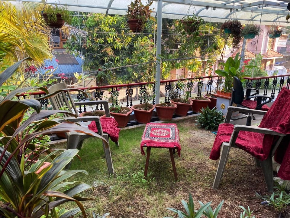 View (from property/room), Balcony/Terrace, Garden view