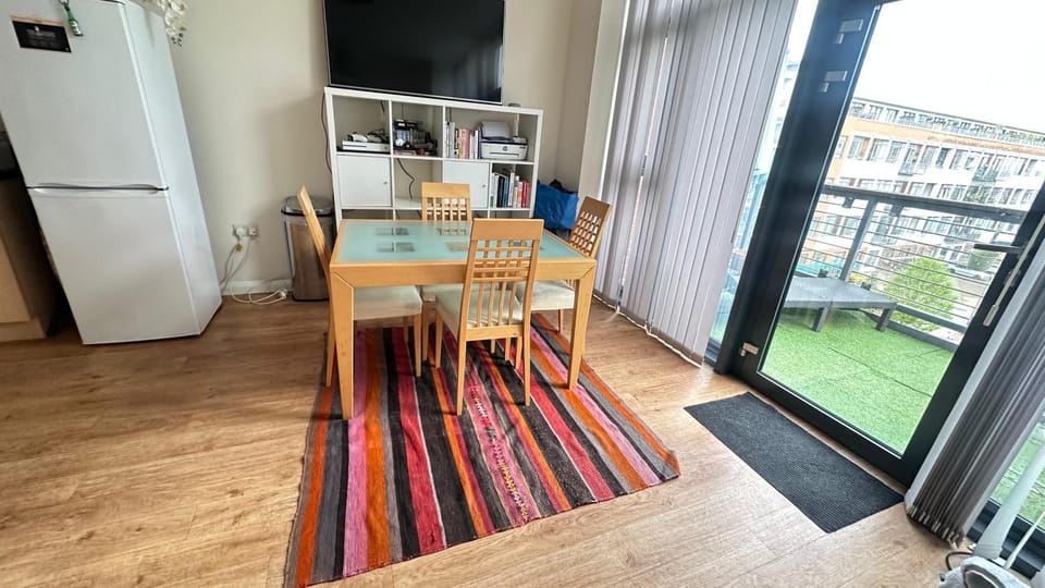 Fantastic West London Loft Apartment Apartment in London Borough of Ealing