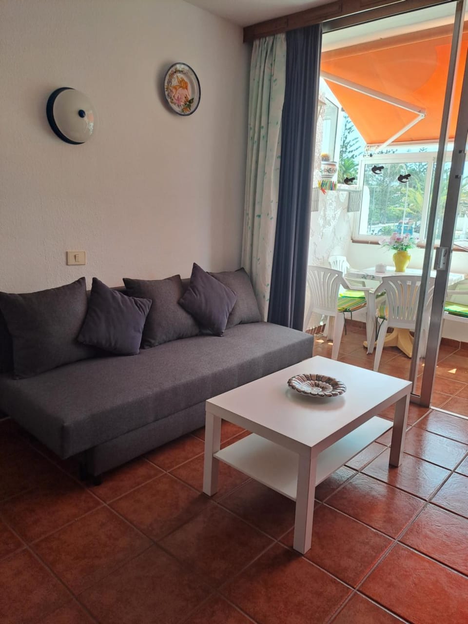 View (from property/room), Balcony/Terrace, Living room, Seating area