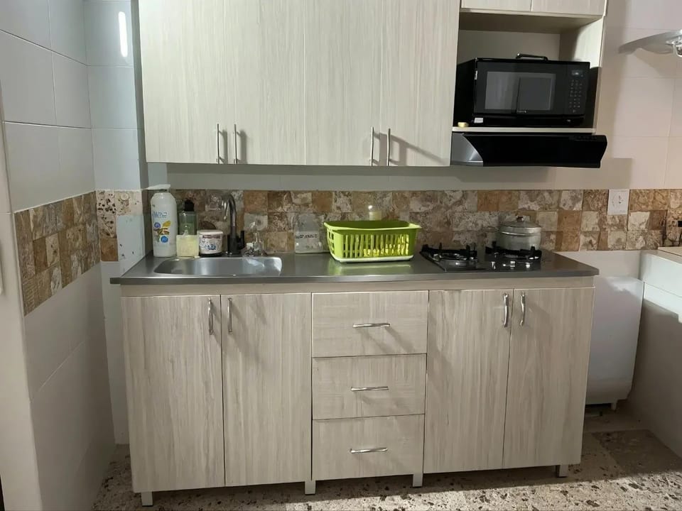 Torre de Prado 303 Apartaestudio Centro de Medellín para 3 Personas Apartment in Medellin