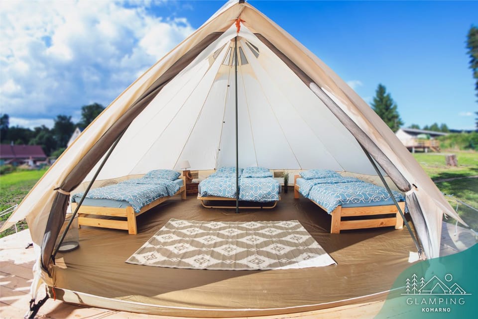 Bed, Day, Natural landscape, Summer, Photo of the whole room, Bedroom