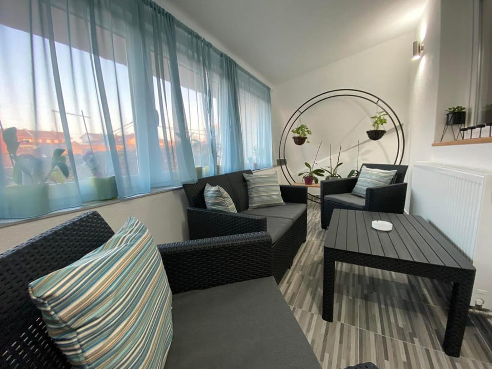 Balcony/Terrace, Balcony/Terrace, Seating area