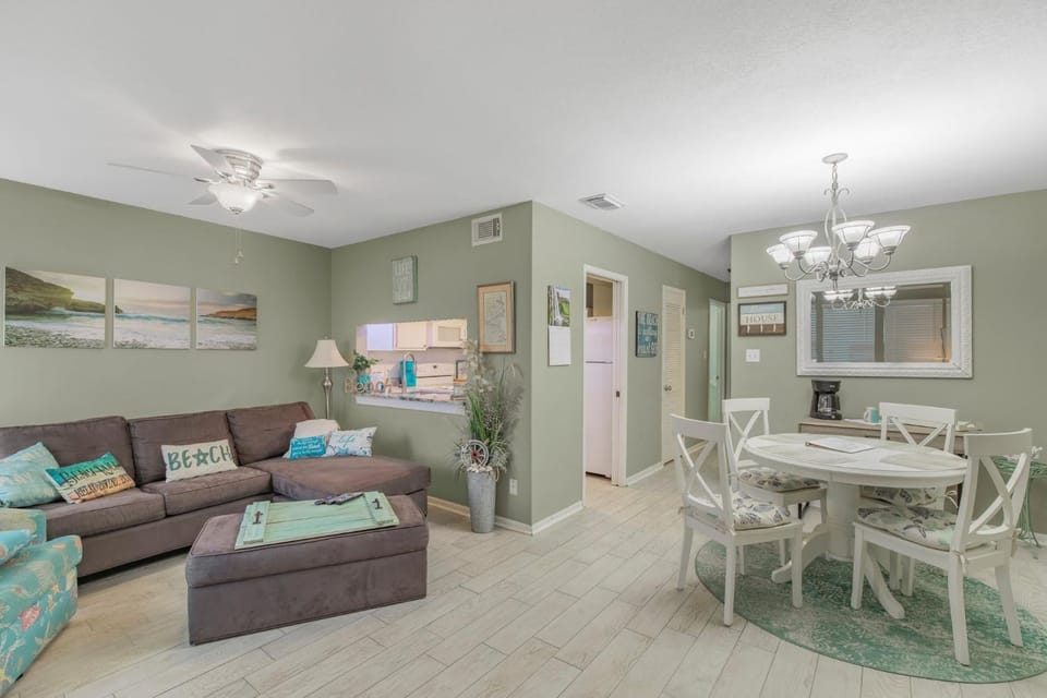Sea Breeze 316 by Vacation Homes Collection Apartment in West Beach