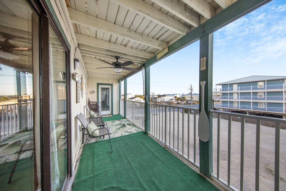 Sundial A2 by Vacation Homes Collection Apartment in West Beach