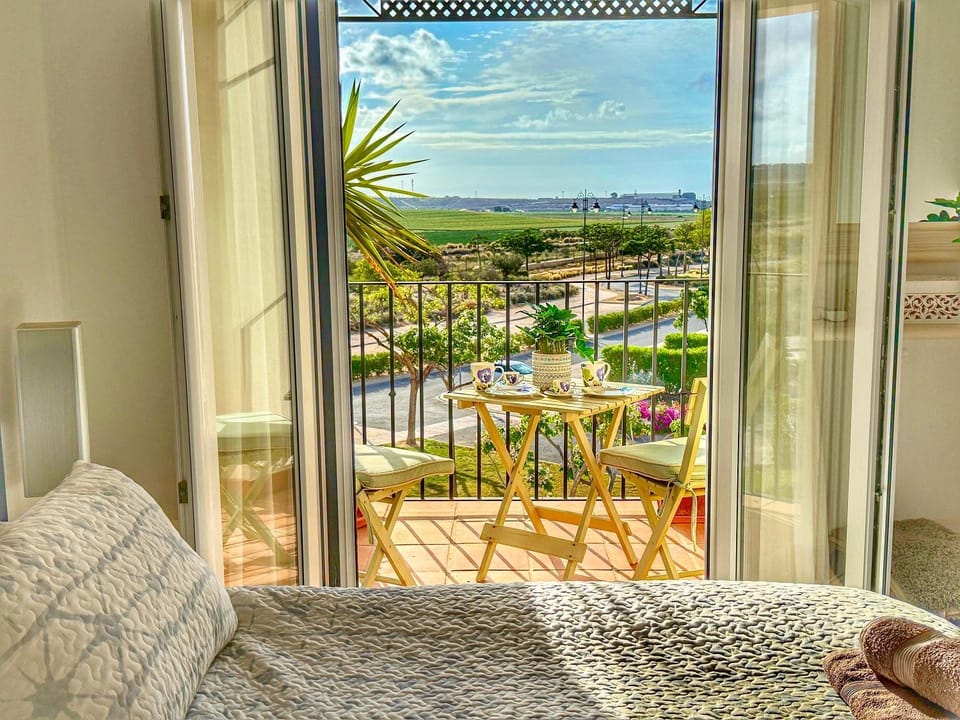 Romantik M Apartment in Vega Baja del Segura