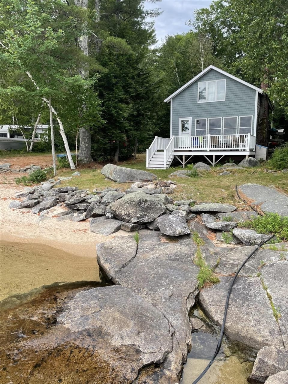 ROCKY BEACH LIMIT 5 cabin Cabin in Sebago Lake