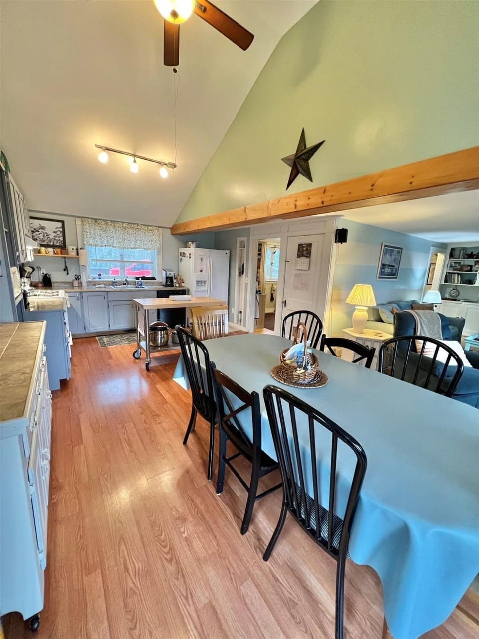 MARY'S LAKEVIEW - LIMIT 10 home Villa in Sebago Lake