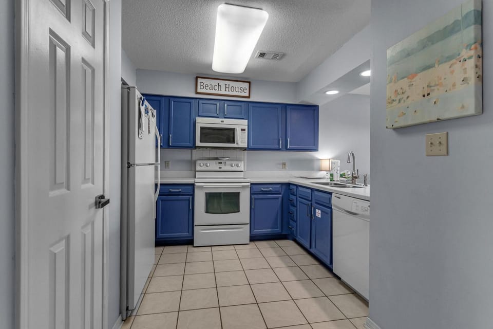 2 D, Three Bedroom Townhome House in Miramar Beach