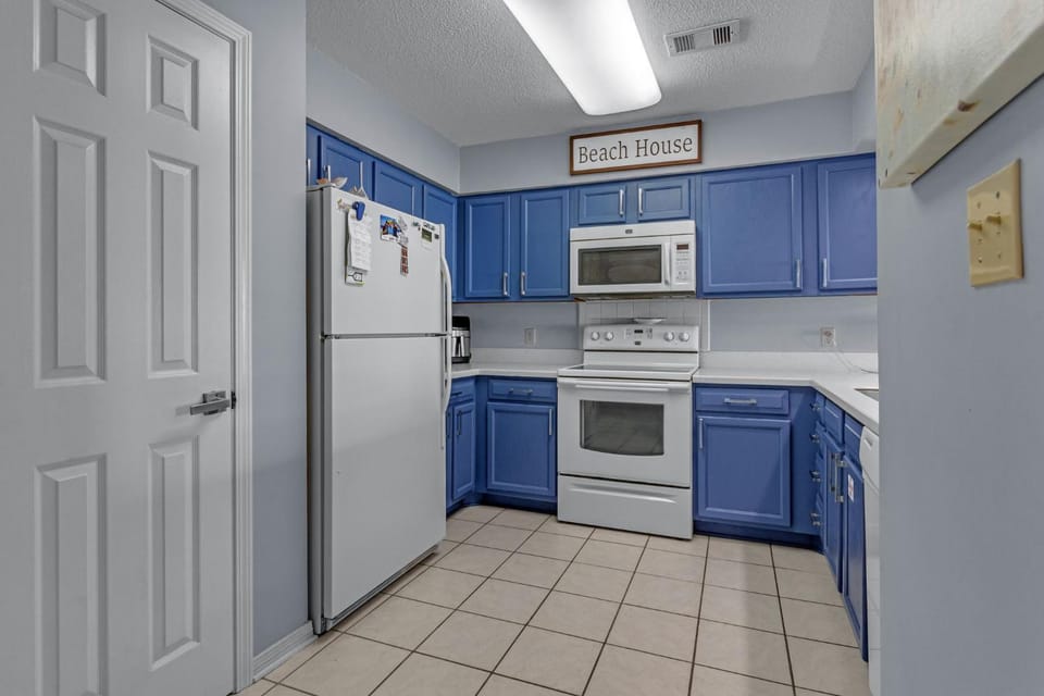 2 D, Three Bedroom Townhome House in Miramar Beach