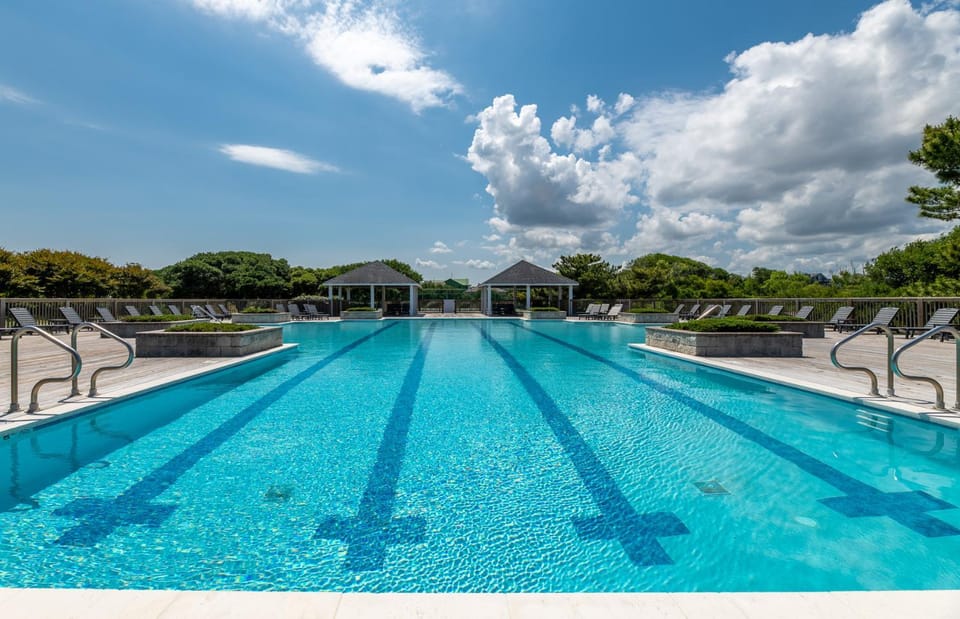 Nautical by Nature – Corolla, Ocean Sands, Oceanside, 300 Yds to Beach, Hot Tub, Community Pool, Pets OK House in Corolla