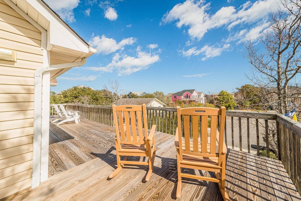 Nautical by Nature – Corolla, Ocean Sands, Oceanside, 300 Yds to Beach, Hot Tub, Community Pool, Pets OK House in Corolla