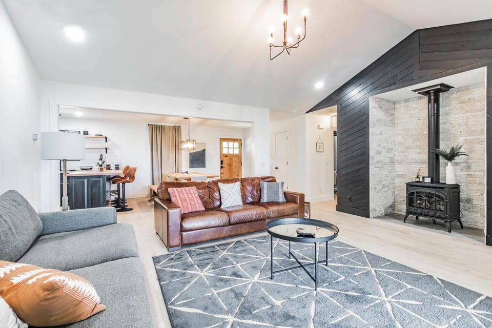 Living room, Seating area, flat iron