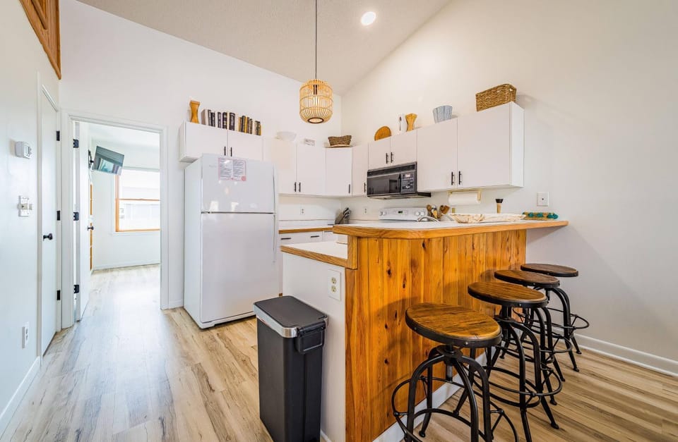 OCTIPI Your SenSEAS - Kitty Hawk, Sea Dunes, Open All Year, Flex Stays, Pool, Clubhouse House in Kitty Hawk