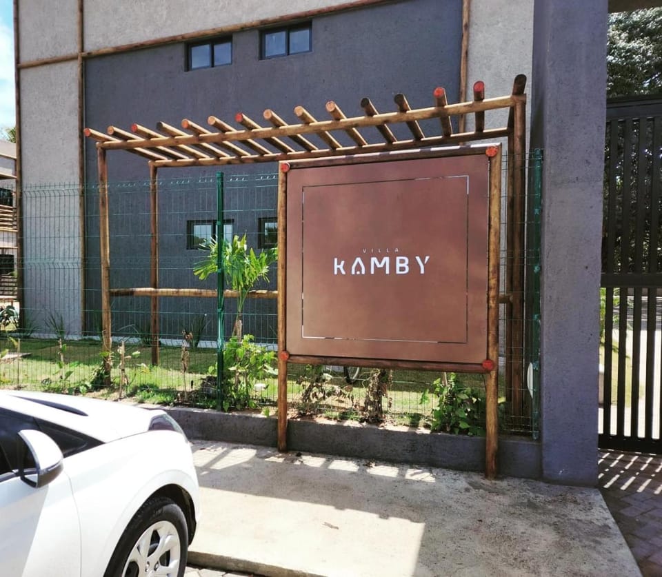 Property building, Street view