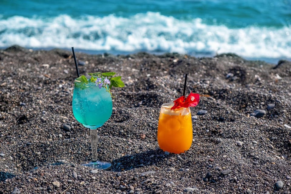 Decorative detail, Alcoholic drinks, Non alcoholic drinks