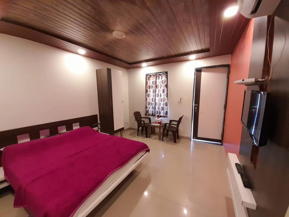 Mooljis Palace Hotel in Gujarat