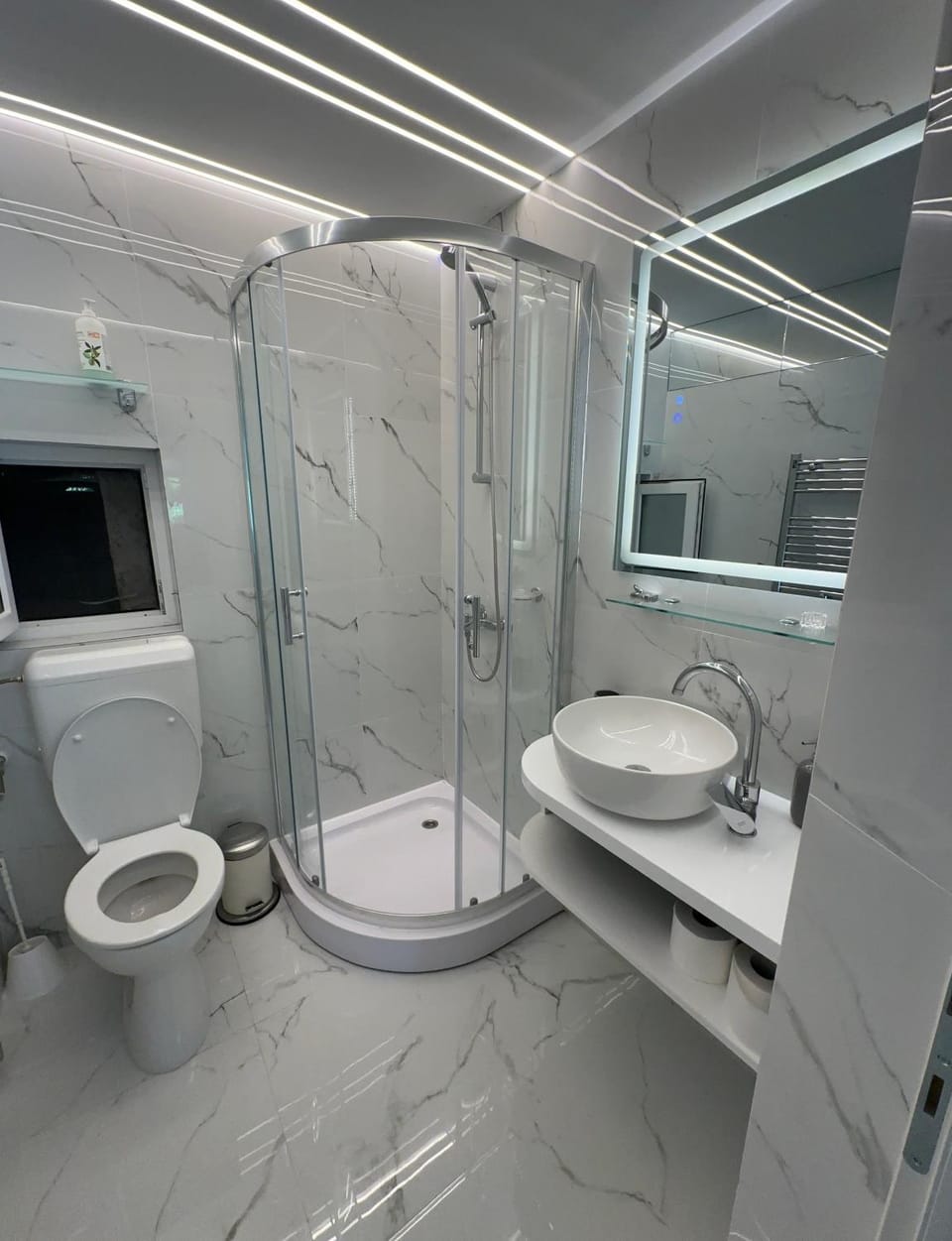 Shower, Bathroom