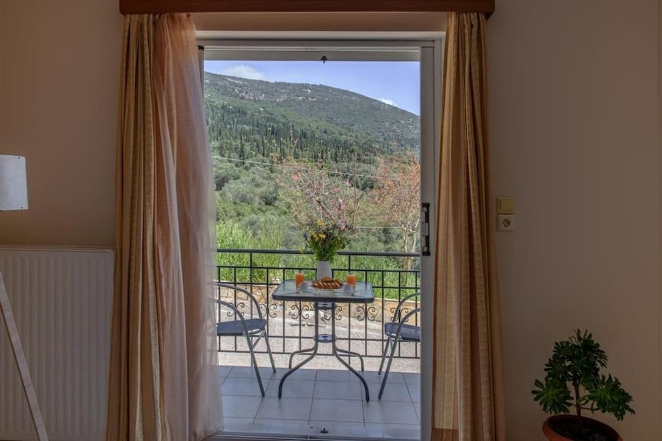 Day, Natural landscape, View (from property/room), Balcony/Terrace