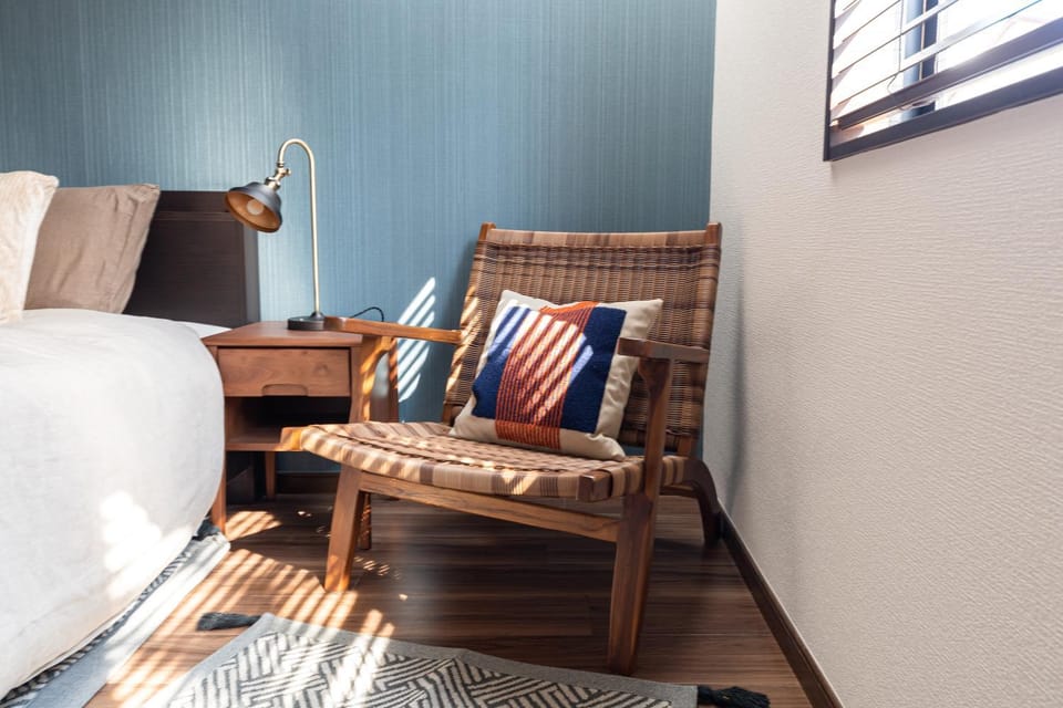 Seating area, Bedroom