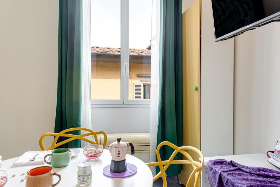 TV and multimedia, Dining area