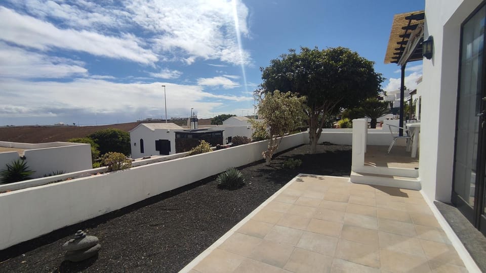 View (from property/room), Balcony/Terrace
