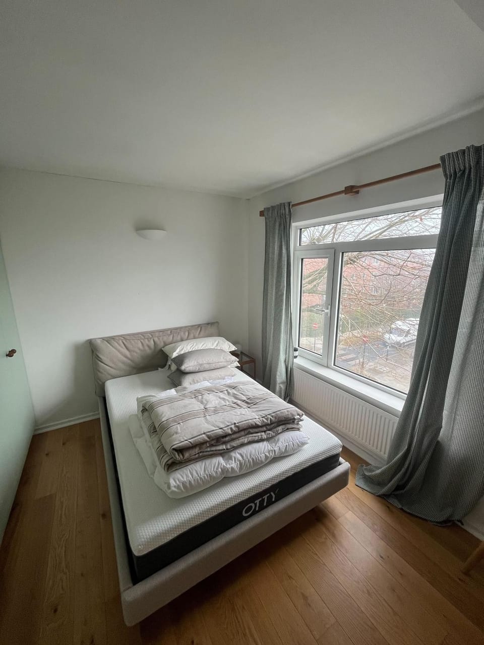 Peaceful 2 Bedroom Flat with Roof Terrace - Hackney Apartment in London Borough of Hackney