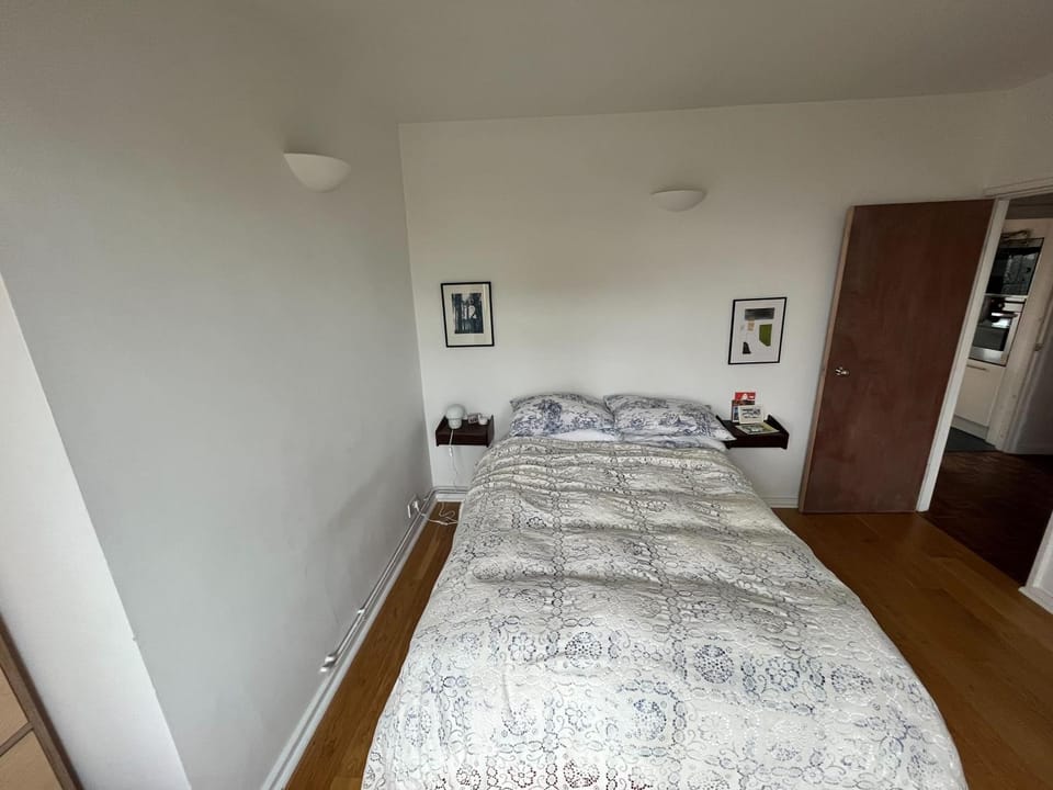Peaceful 2 Bedroom Flat with Roof Terrace - Hackney Apartment in London Borough of Hackney