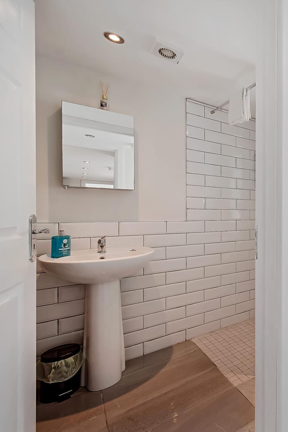 Carlisle Lodge 'Sleeping 6 guests' Villa in Londonderry