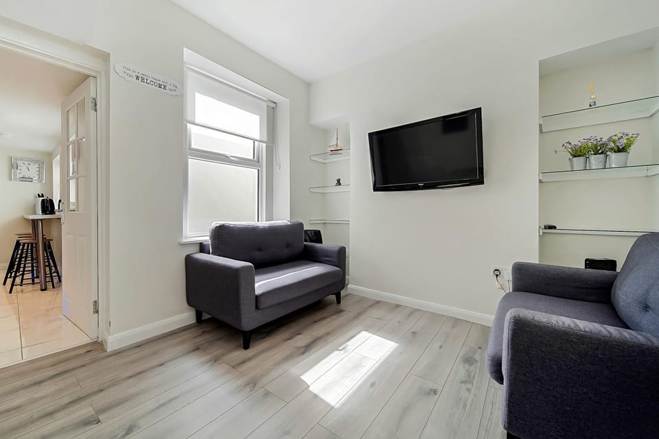 Carlisle Lodge 'Sleeping 6 guests' Villa in Londonderry