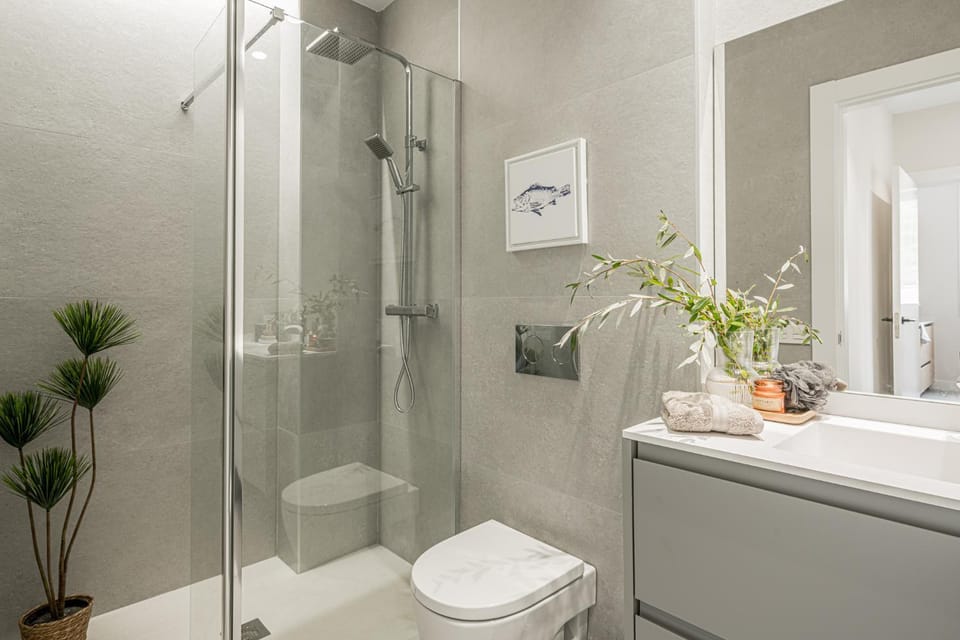 Shower, Bathroom, towels