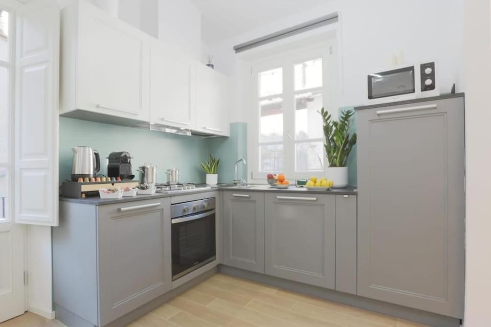Coffee/tea facilities, Kitchen or kitchenette, minibar, pet friendly, stove
