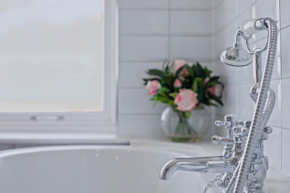 Bathroom, Bath
