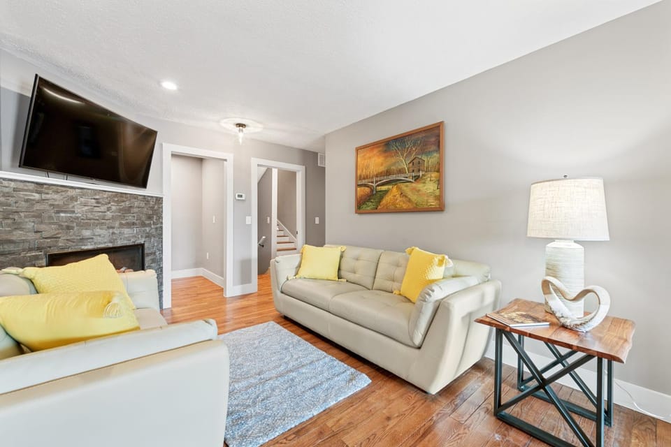 Upper Lakeshore Living House in Lake Junaluska