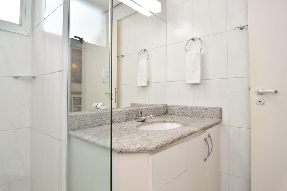 Apto 1 quadra da Praia em Canasvieiras P2123 Apartment in Florianopolis