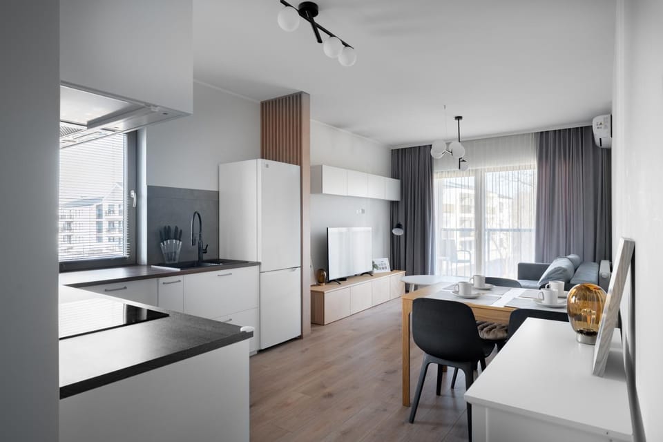 Kitchen or kitchenette, Living room, Seating area, Dining area, oven